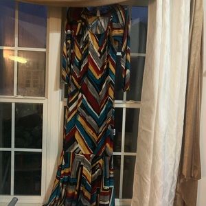 Off or on the shoulder dress. Great fit never worn